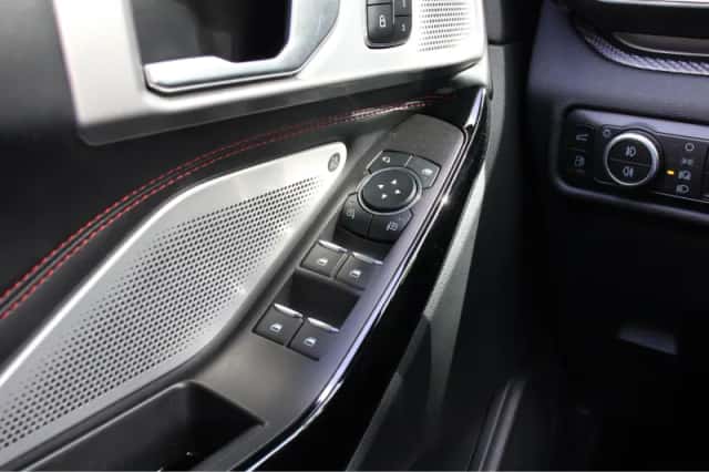 Ford Explorer (2024) thumbnail 18