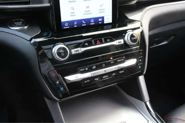 Ford Explorer (2024) thumbnail 24