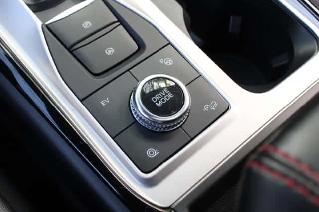 Ford Explorer (2024) thumbnail 33