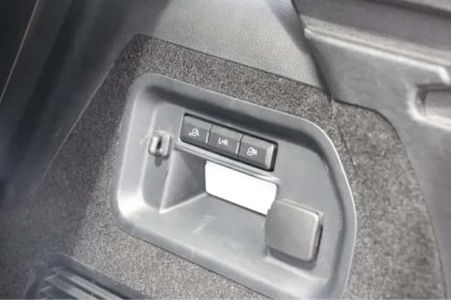 Ford Explorer (2024) thumbnail 37
