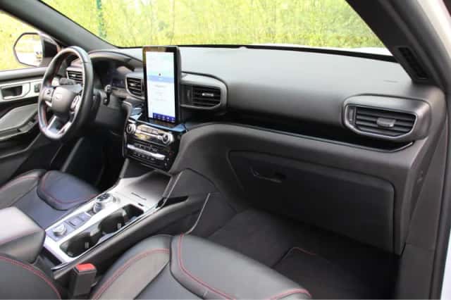 Ford Explorer (2024) thumbnail 6