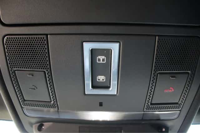 Land Rover Range Rover Evoque (2018) thumbnail 30