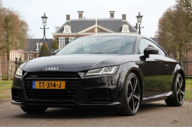 Audi TT (2018) thumbnail 1