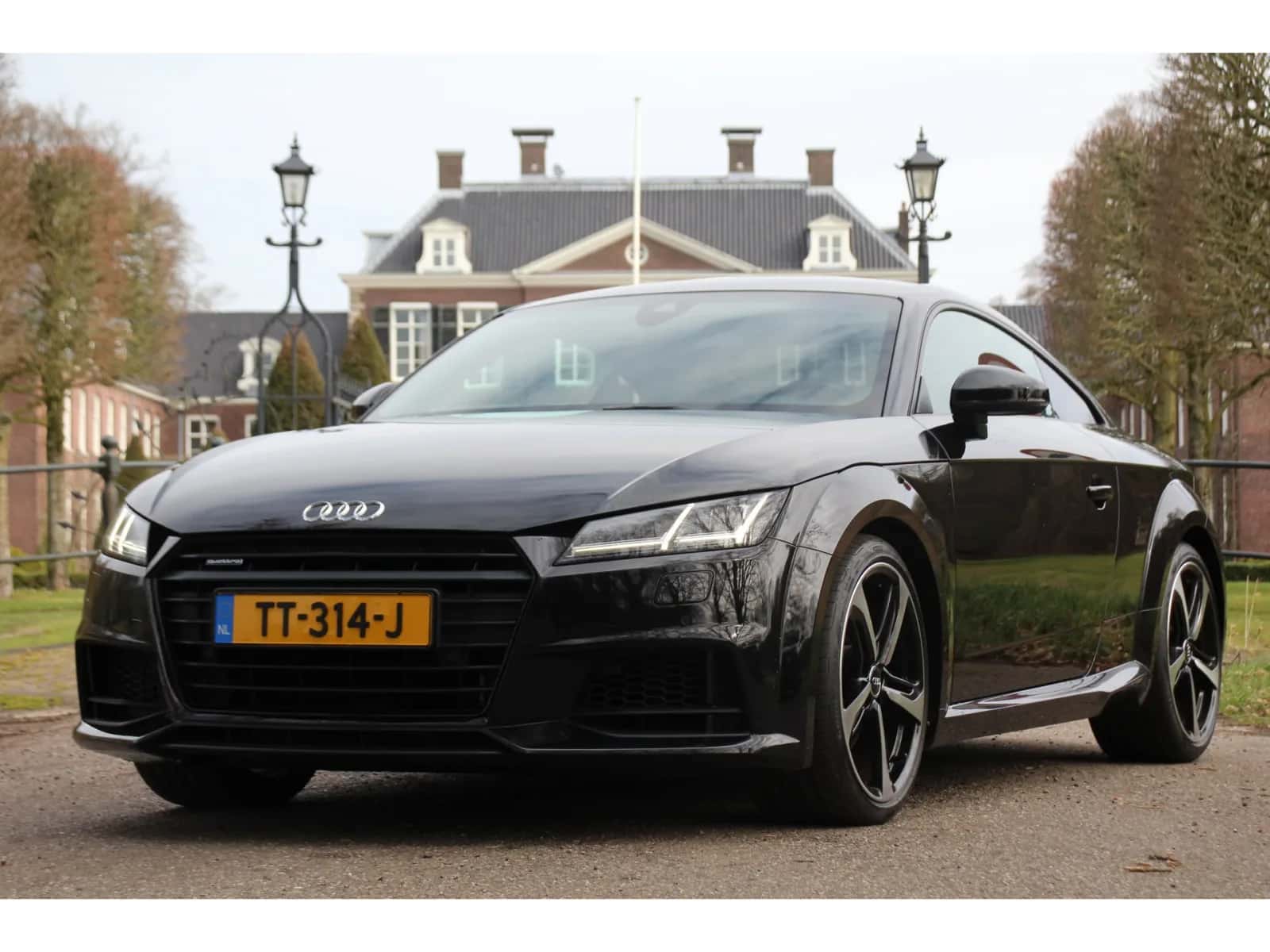 Audi TT (2018) — foto 1