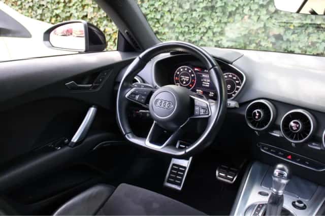 Audi TT (2018) thumbnail 10