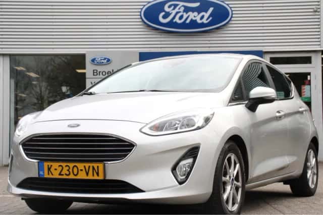 Ford Fiesta (2021) thumbnail 1