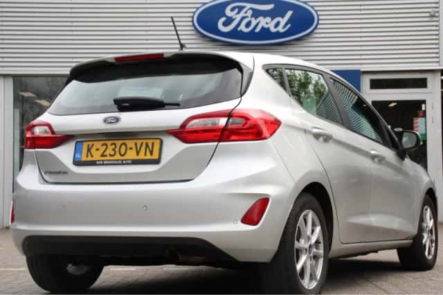 Ford Fiesta (2021) thumbnail 3