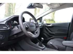 Ford Fiesta (2021) thumbnail 4