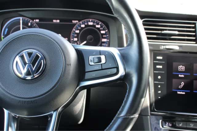 Volkswagen Golf (2020) thumbnail 13