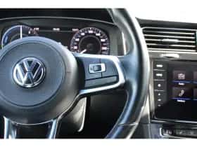 Volkswagen Golf (2020) thumbnail 13