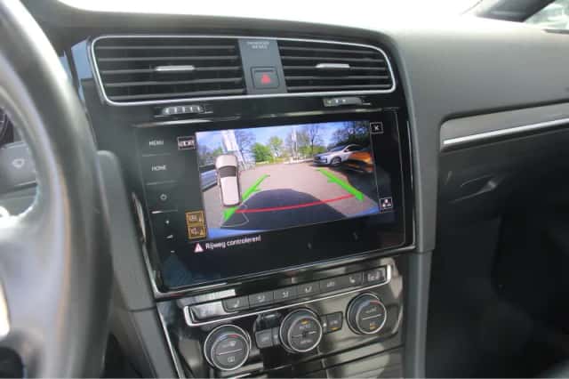 Volkswagen Golf (2020) thumbnail 21