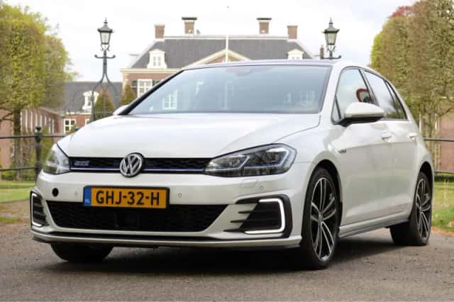 Volkswagen Golf (2020) thumbnail 35