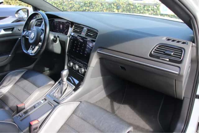 Volkswagen Golf (2020) thumbnail 6