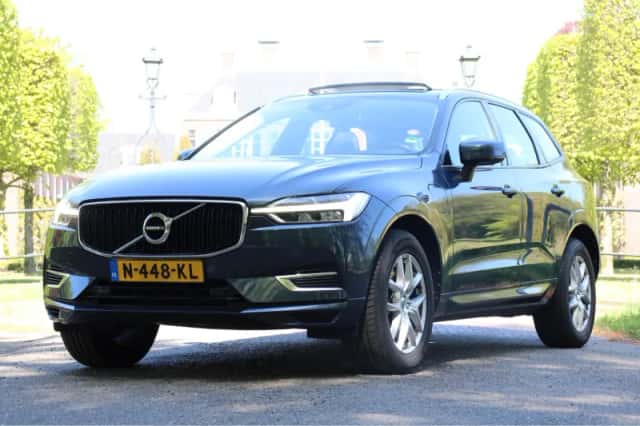 Volvo XC60 (2018) thumbnail 1