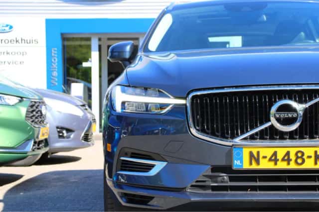 Volvo XC60 (2018) thumbnail 28