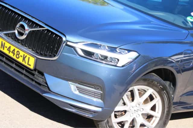 Volvo XC60 (2018) thumbnail 30