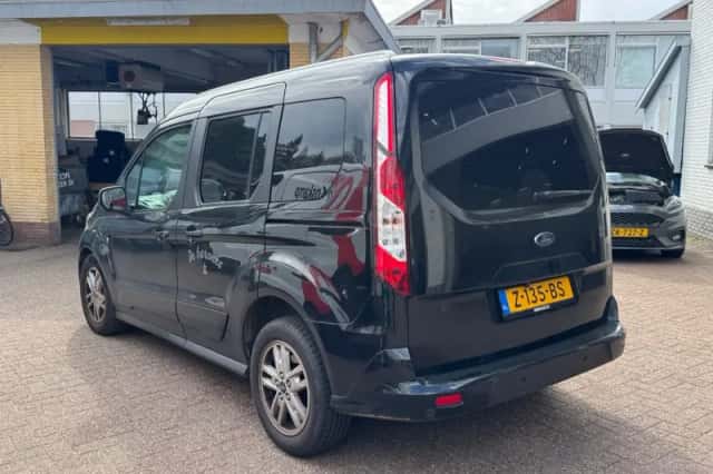 Ford Tourneo Connect (2019) thumbnail 5