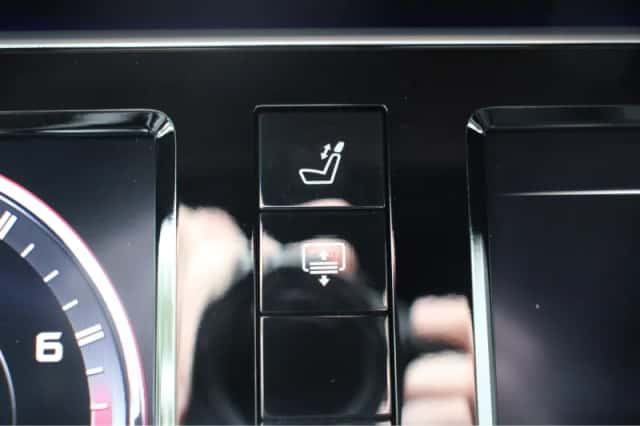 Mercedes-Benz S (2014) thumbnail 24
