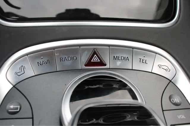 Mercedes-Benz S (2014) thumbnail 32
