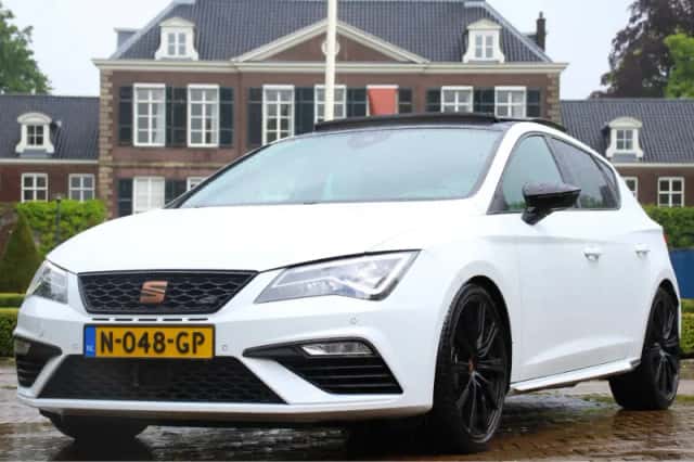 SEAT Leon (2020) thumbnail 1