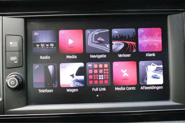 SEAT Leon (2020) thumbnail 22