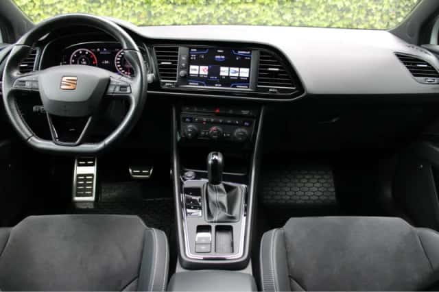 SEAT Leon (2020) thumbnail 5