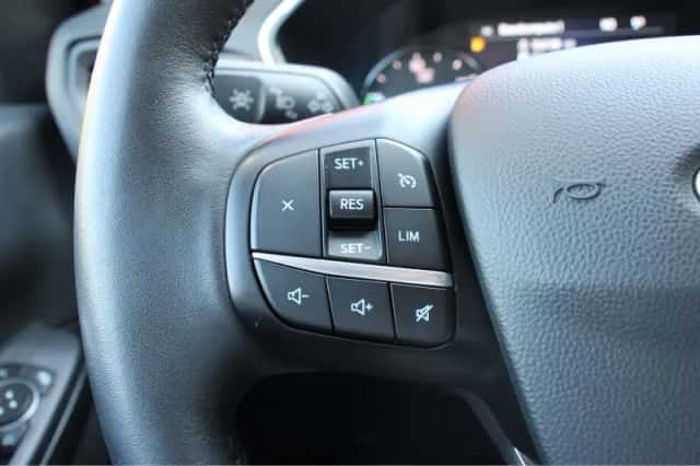 Ford Kuga (2020) thumbnail 17