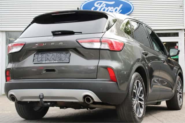 Ford Kuga (2020) thumbnail 3