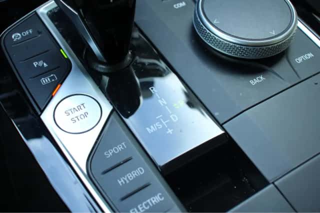BMW X3 (2023) thumbnail 11