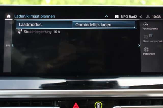 BMW X3 (2023) thumbnail 23