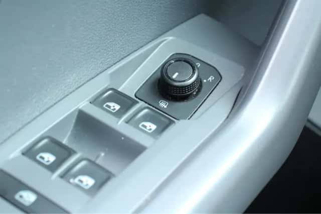 Volkswagen T-Cross (2019) thumbnail 15