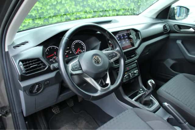 Volkswagen T-Cross (2019) thumbnail 4