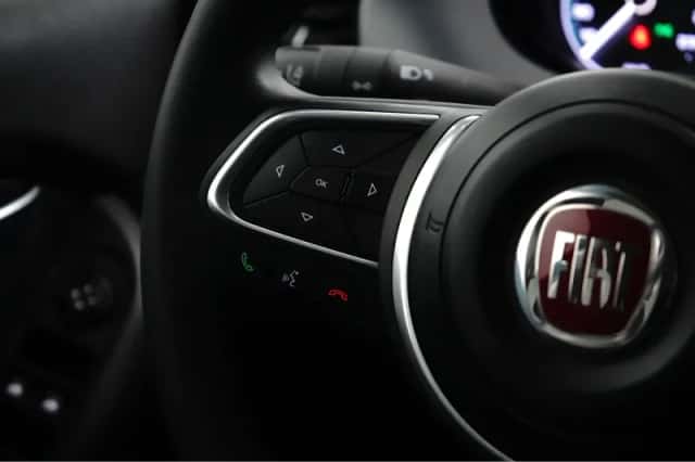 Fiat 500X (2023) thumbnail 9