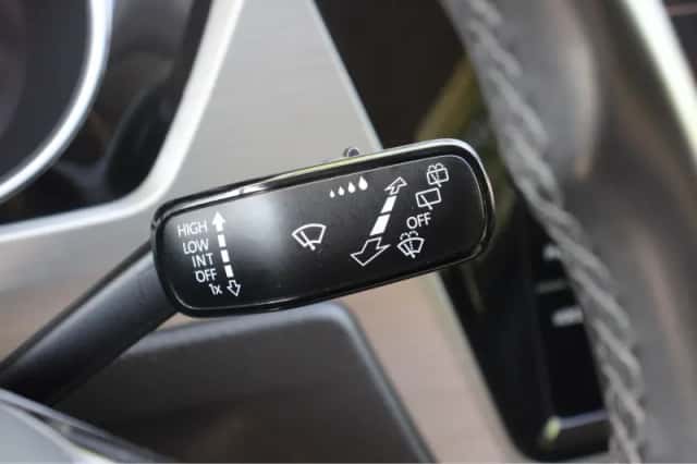 Volkswagen Touran (2020) thumbnail 12