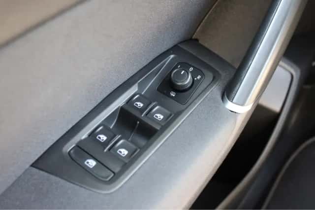 Volkswagen Touran (2020) thumbnail 16