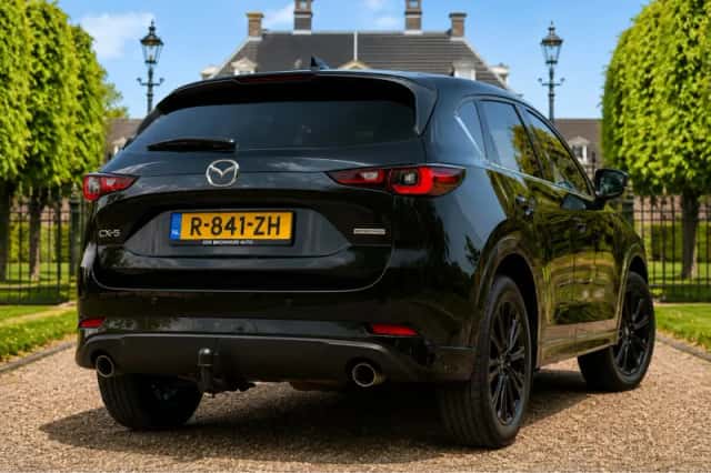 Mazda CX-5 (2022) thumbnail 3