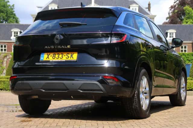 Renault Austral (2024) thumbnail 3