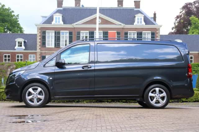 Mercedes-Benz Vito (2020) thumbnail 2
