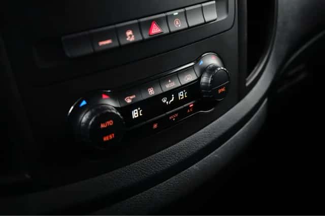 Mercedes-Benz Vito (2020) thumbnail 19