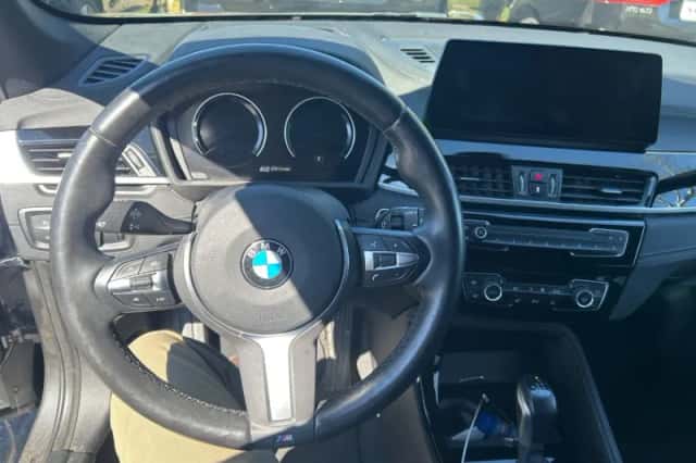 BMW X1 (2021) thumbnail 12