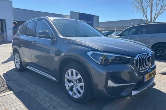 BMW X1 (2021) thumbnail 3