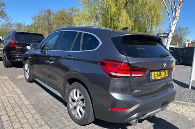 BMW X1 (2021) thumbnail 4