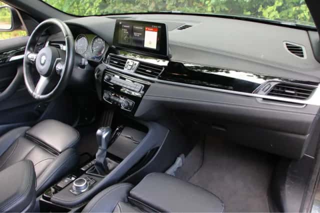BMW X1 (2021) thumbnail 6