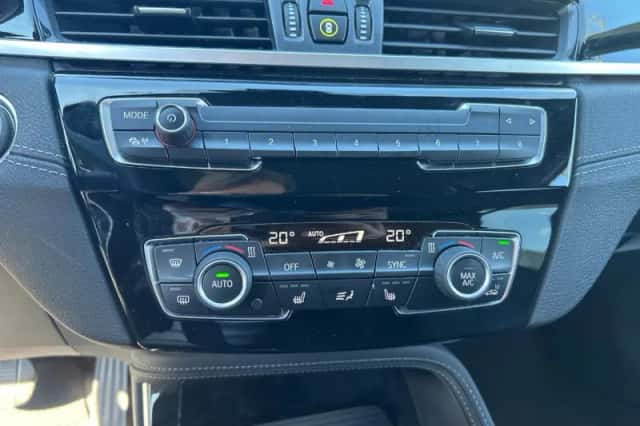 BMW X1 (2021) thumbnail 10