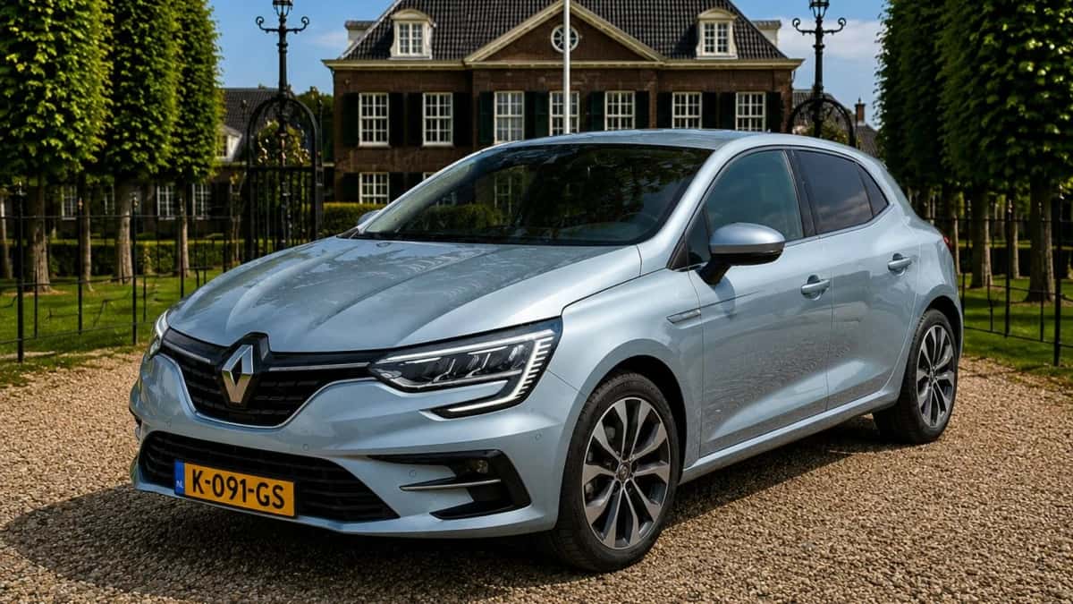 Renault Mégane (2021) — foto 1