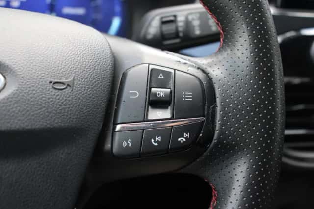 Ford Kuga (2022) thumbnail 19