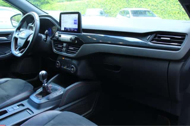Ford Kuga (2022) thumbnail 6