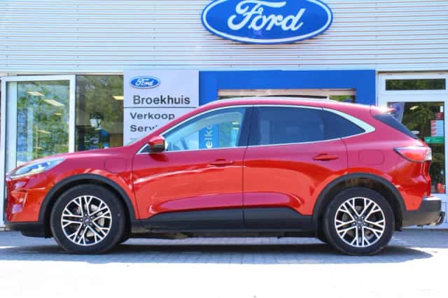 Ford Kuga (2020) thumbnail 2
