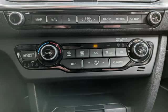 Kia Niro EV (2021) thumbnail 15