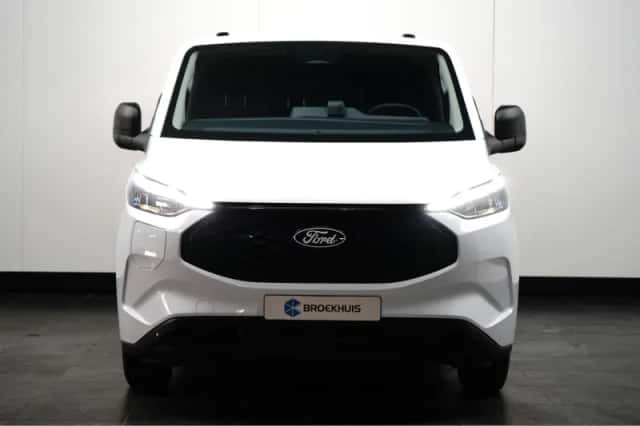 Ford Transit Custom (2026) thumbnail 2